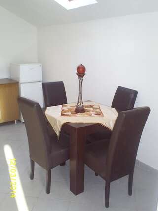 Апартаменты Apartmani Dado Улцинь Апартаменты с 1 спальней - Мансарда-14